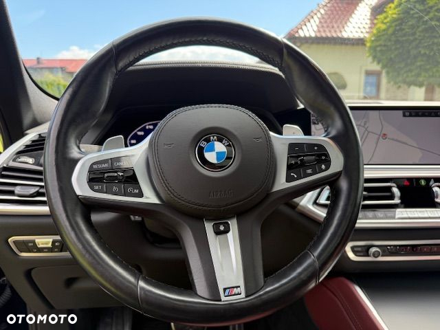 BMW X6 xDrive40i - 26