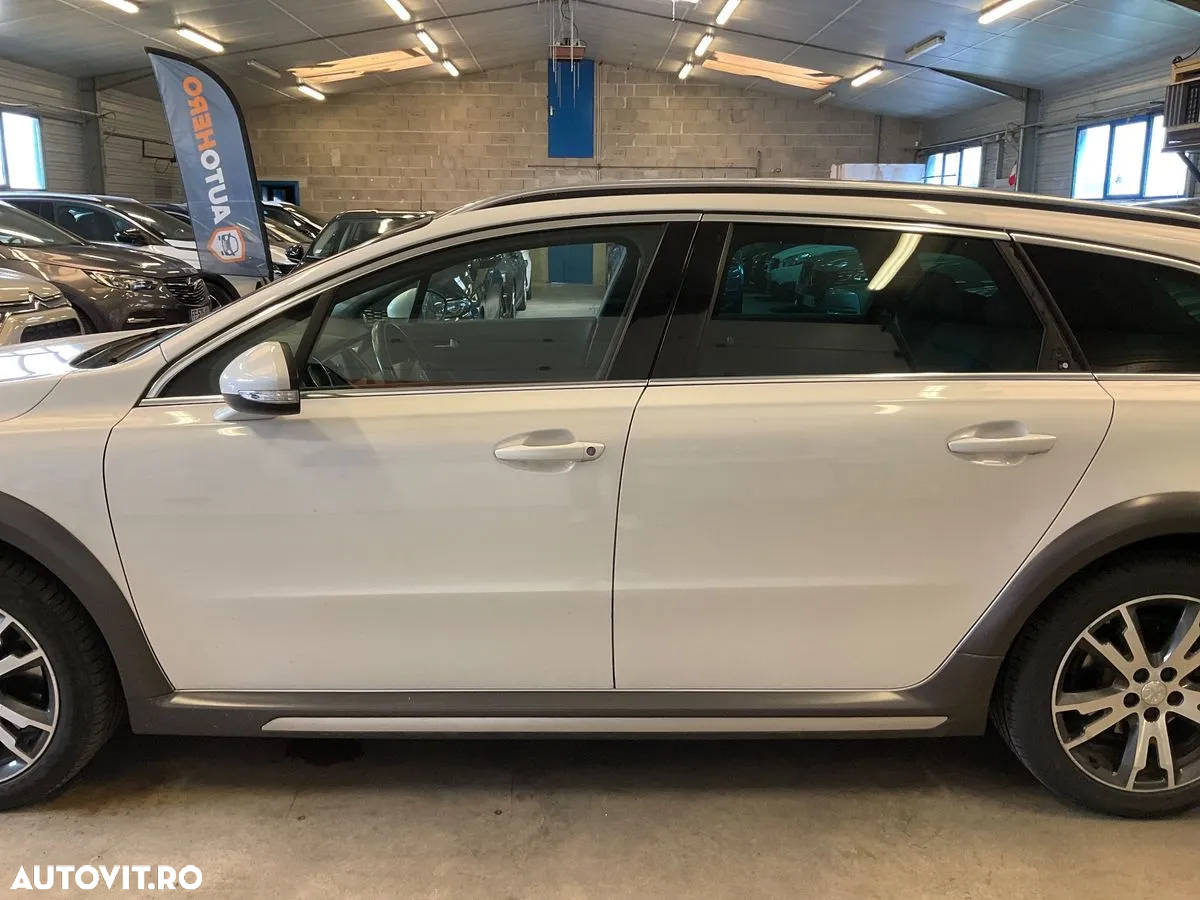 Peugeot 508 RXH Hybrid4 - 14