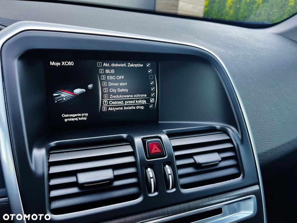 Volvo XC 60 T5 Geartronic Summum - 28