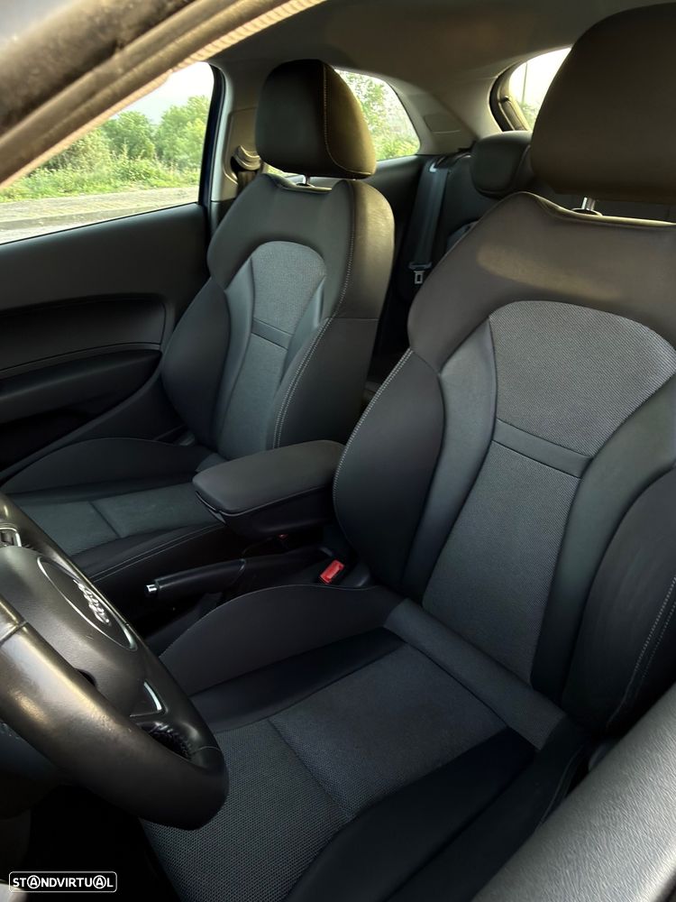 Audi A1 1.6 TDI S-line - 17