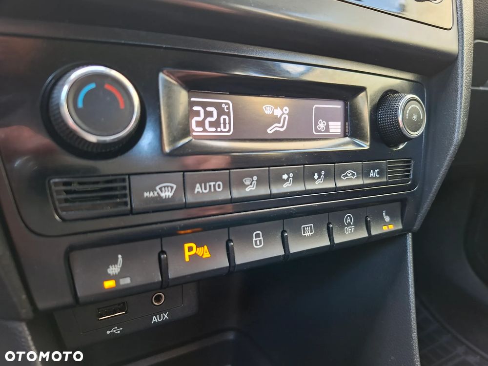 Skoda RAPID 1.0 TSI Style - 17