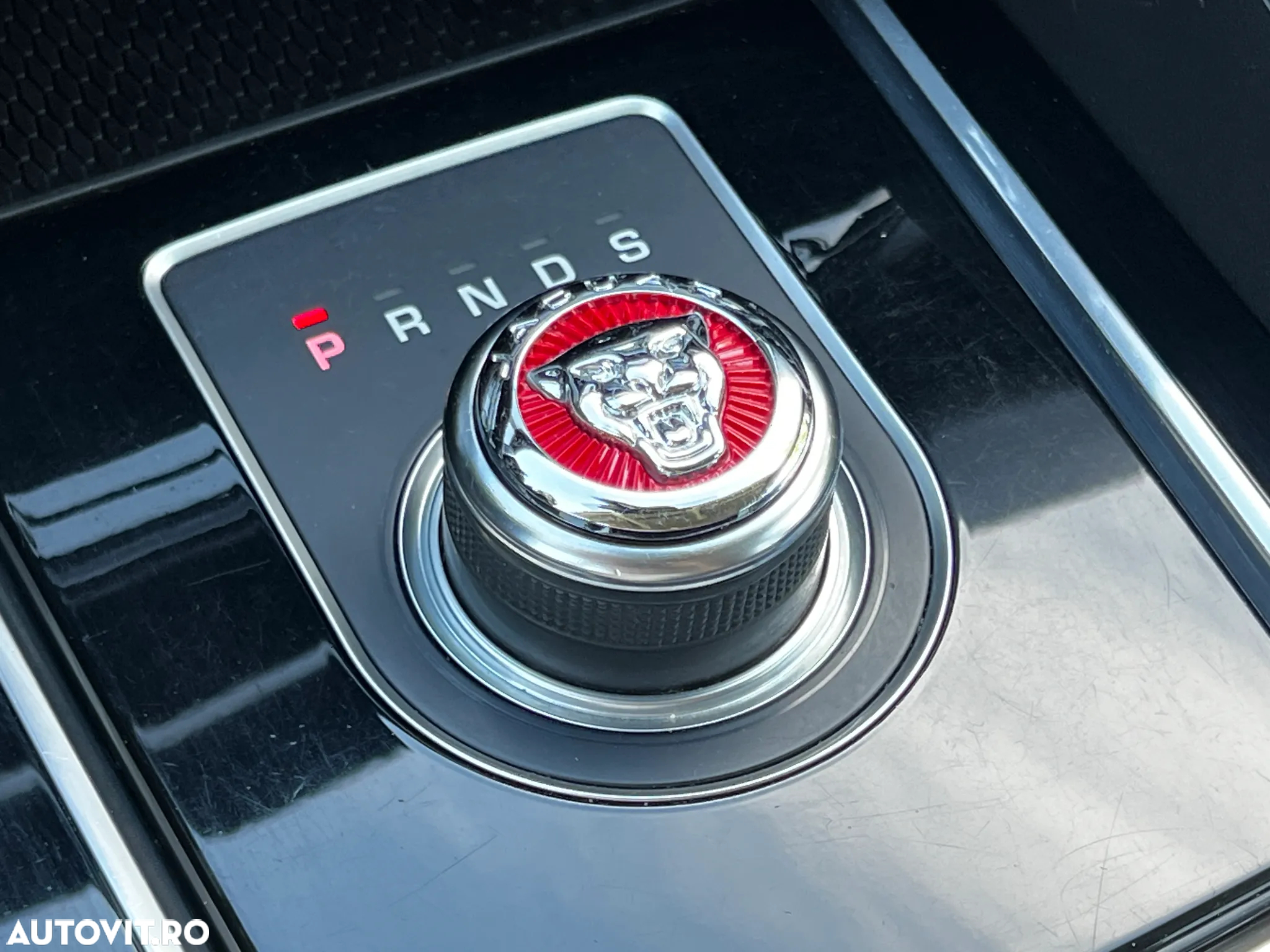 Jaguar F-Pace 3.0 AWD First Edition - 16