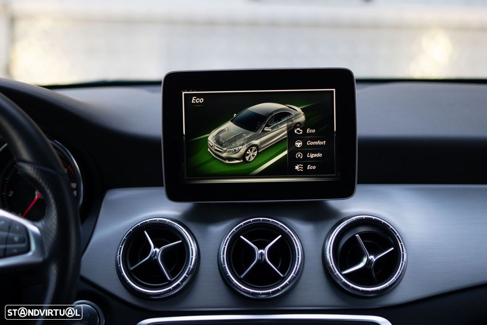 Mercedes-Benz CLA 180 d AMG Line - 27