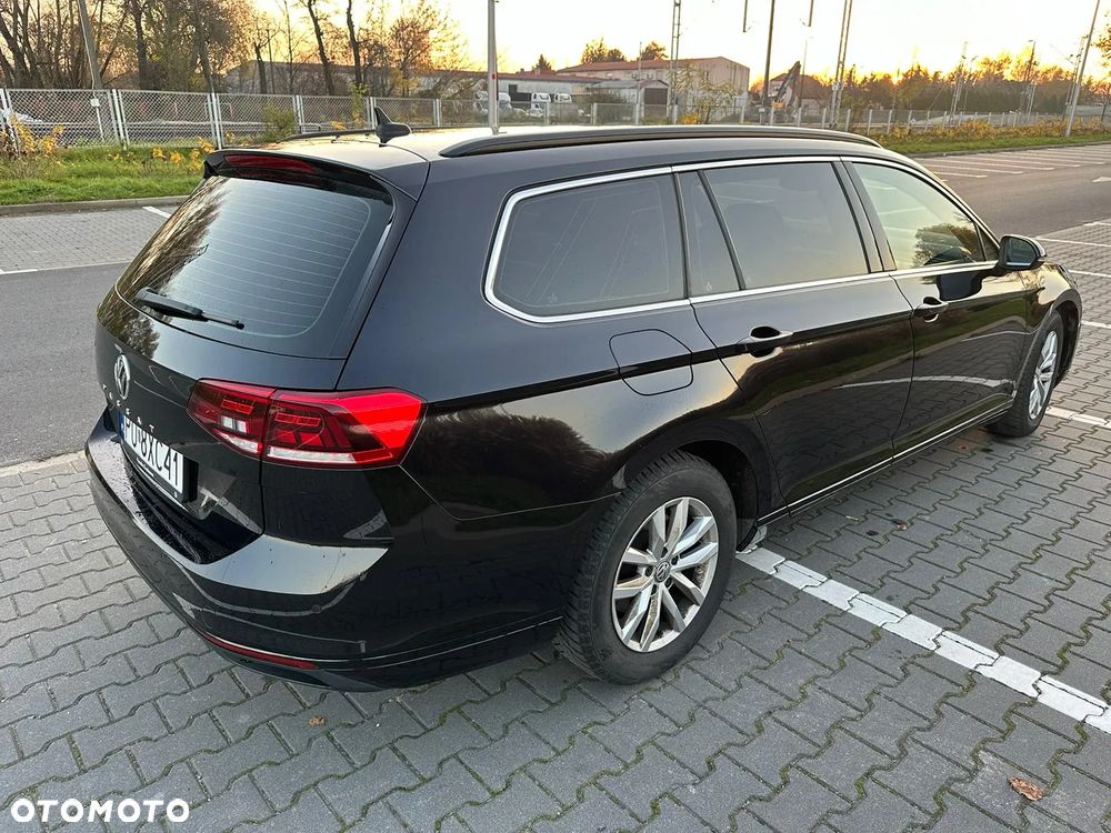 Volkswagen Passat 2.0 TDI EVO Business DSG - 11