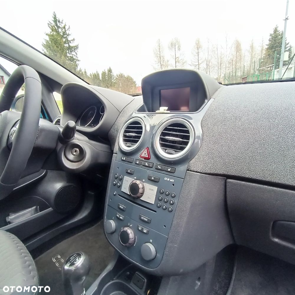 Opel Corsa 1.4 16V Innovation - 19