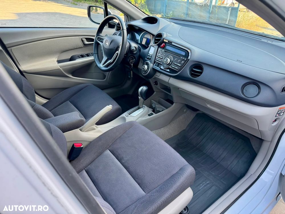 Honda Insight - 8