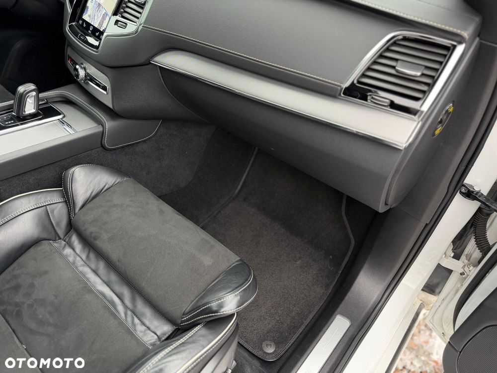 Volvo XC 90 T8 AWD Twin Engine Geartronic RDesign - 27