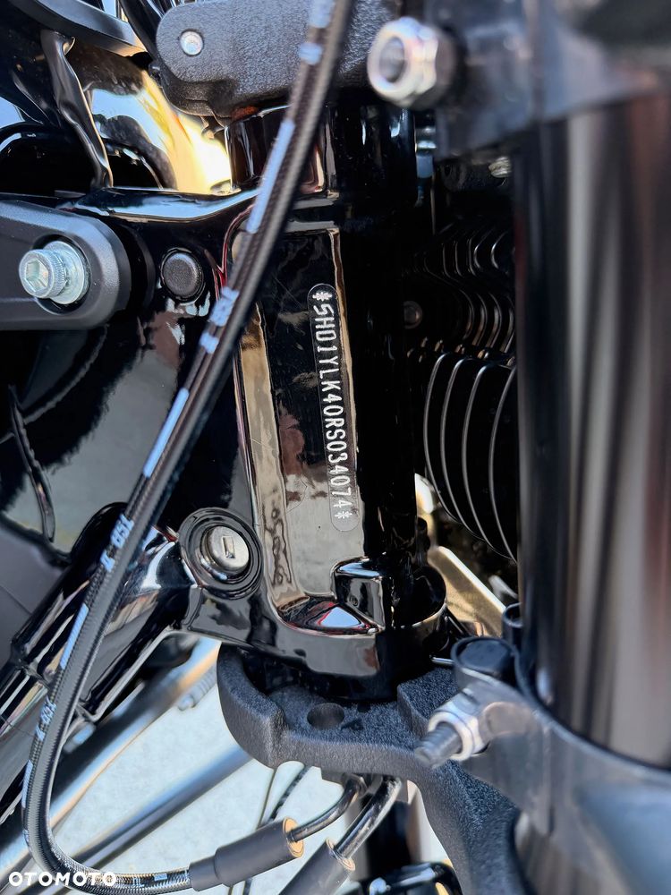 Harley-Davidson Softail Fat Bob - 5