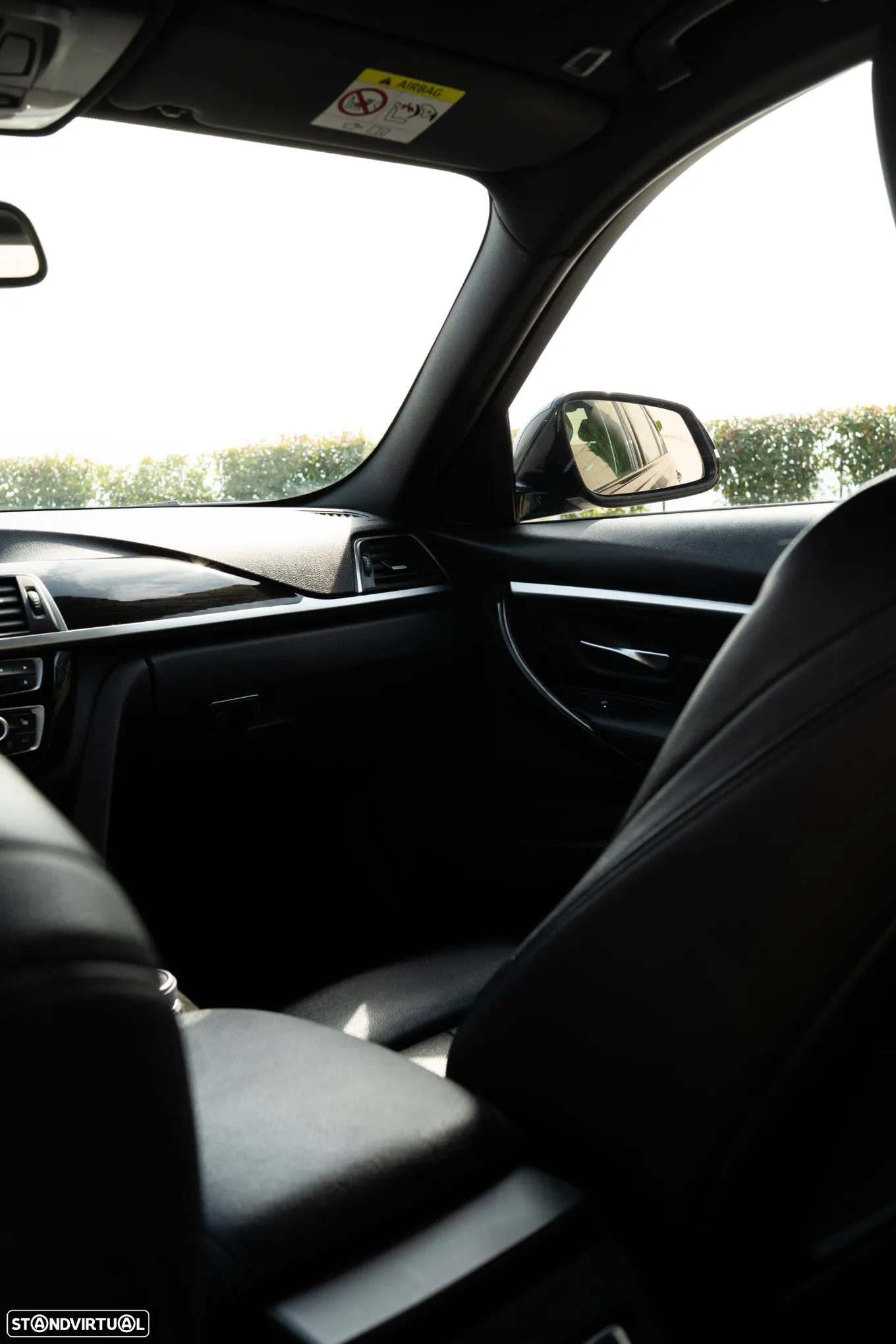 BMW 330 e Pack M Auto - 27