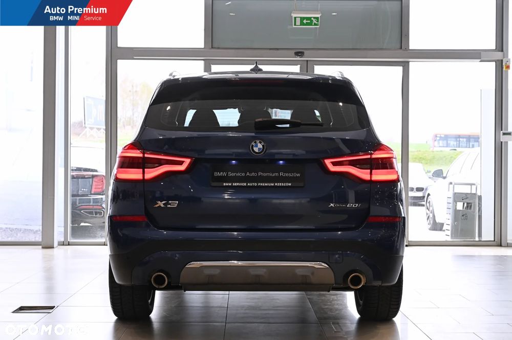 BMW X3 xDrive20i - 20