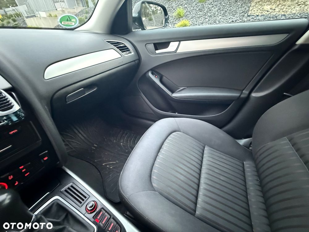 Audi A4 Avant 2.0 TDI Multitronic - 33