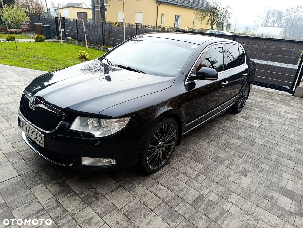 Skoda Superb 2.0 TDI DPF Prestige - 1