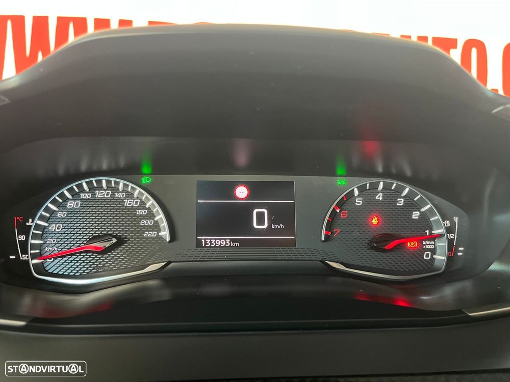 Peugeot 2008 1.5 BlueHDi Active Pack - 16