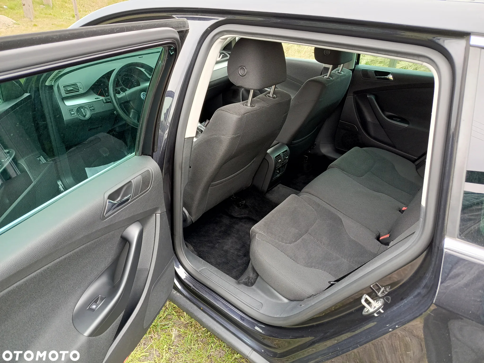 Volkswagen Passat 2.0 TDI Comfortline - 10