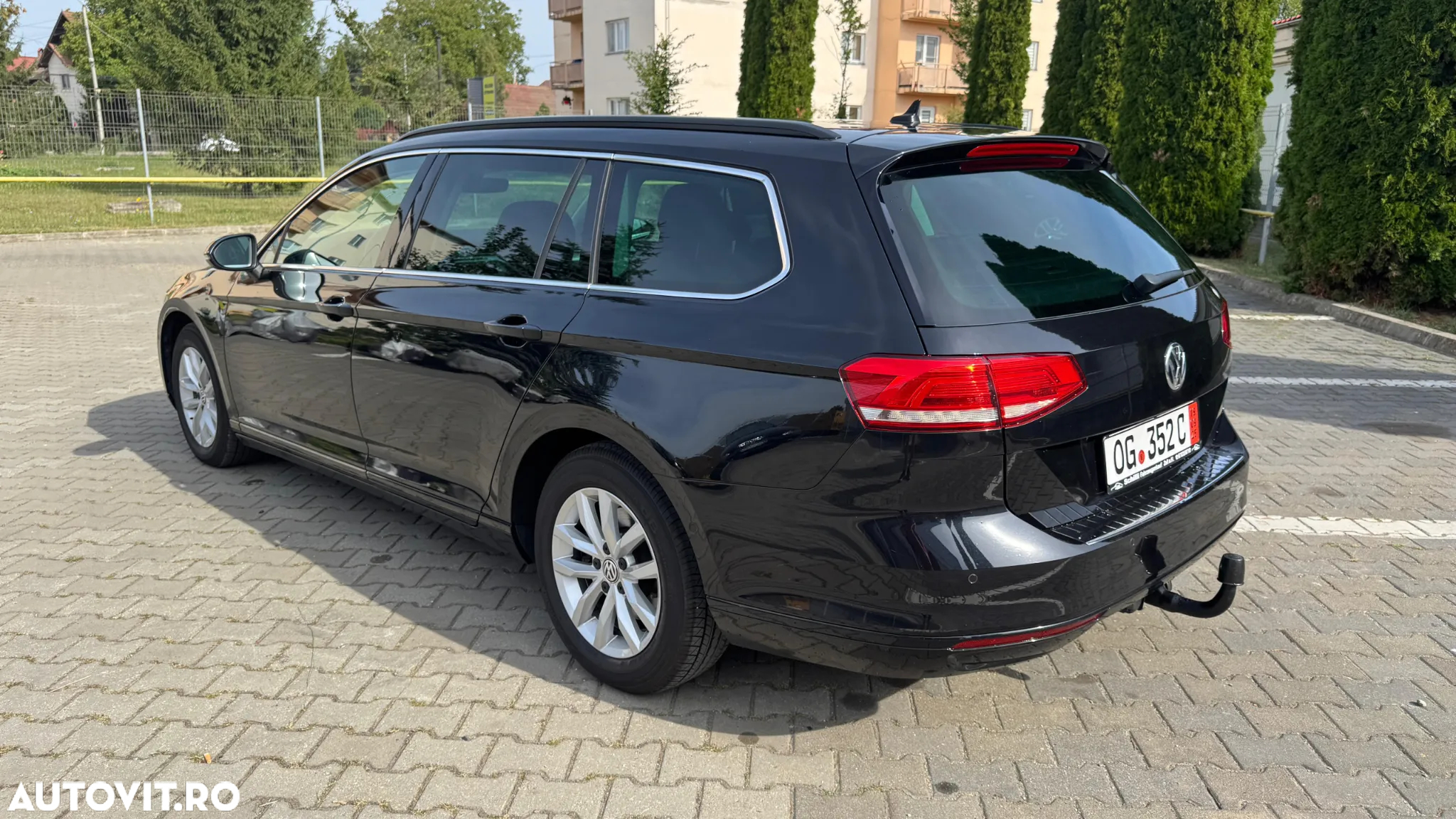 Volkswagen Passat Variant 2.0 TDI DSG (BlueMotion Technology) Comfortline - 4