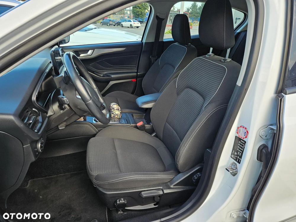 Ford Focus 1.5 EcoBlue Start-Stopp-System TITANIUM - 7