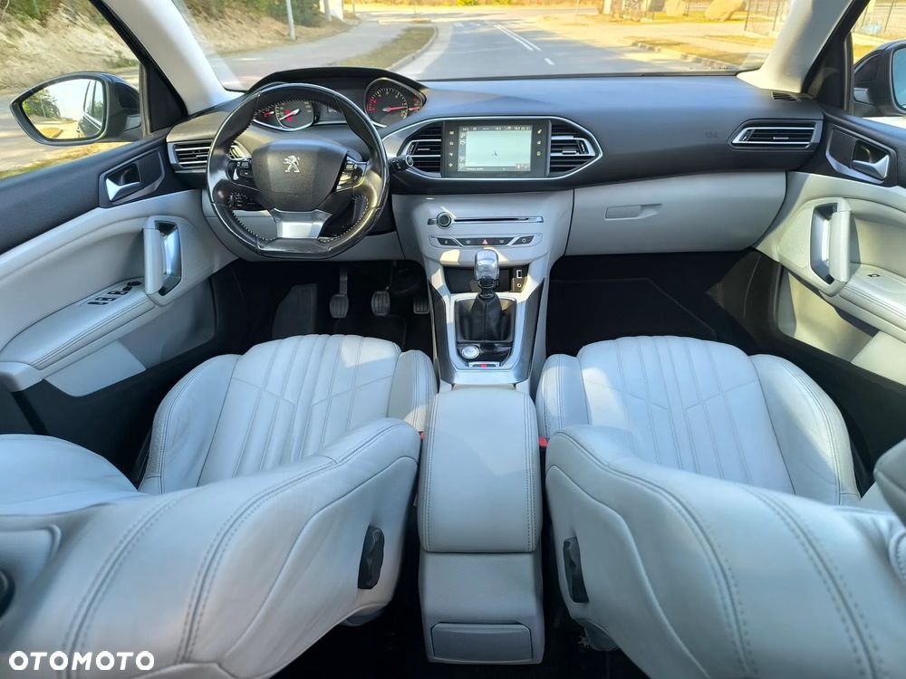 Peugeot 308 e-HDi 115 Stop & Start Allure - 12