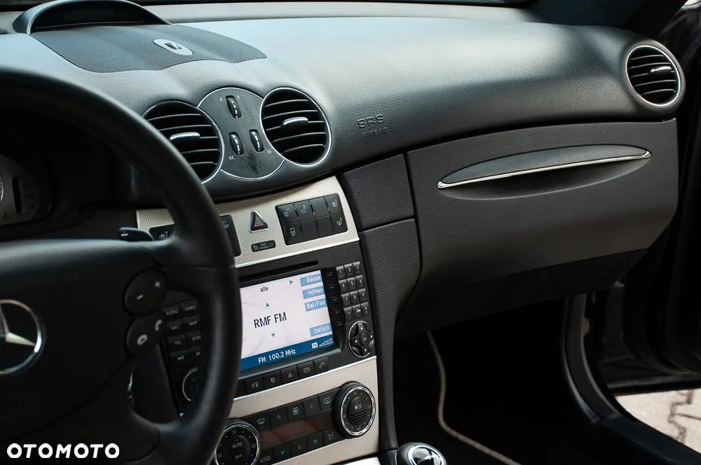 Mercedes-Benz CLK Coupe 350 7G-TRONIC Avantgarde - 36