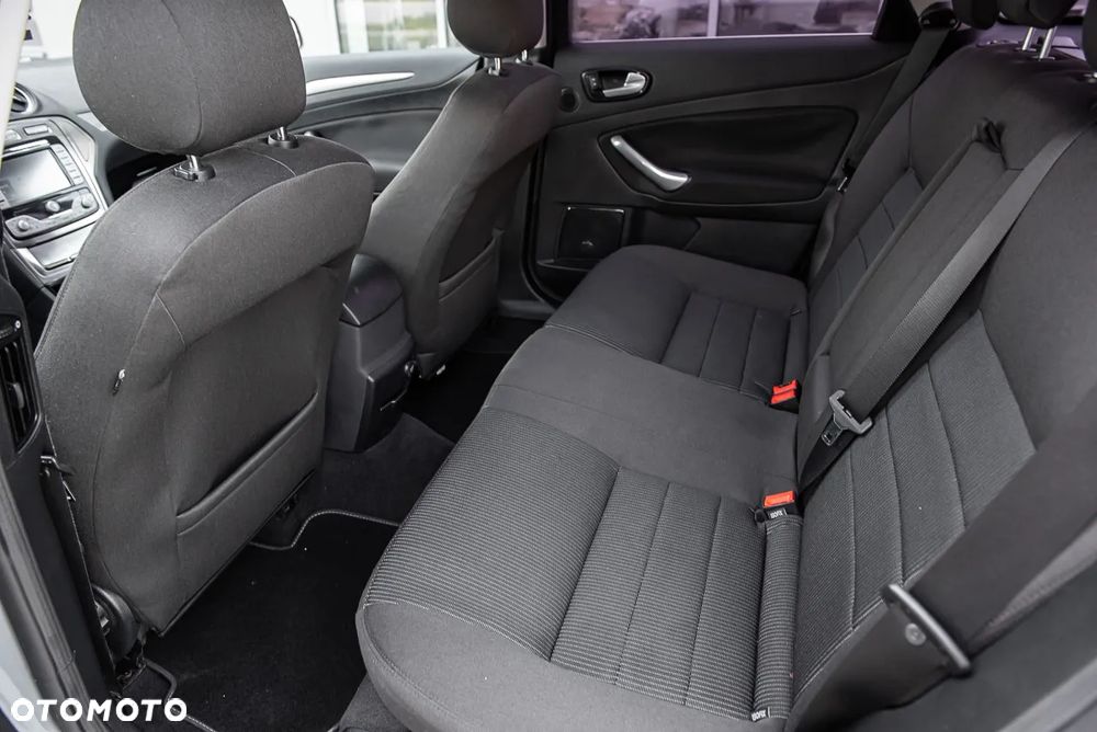 Ford Mondeo 2.5 Black Magic - 24