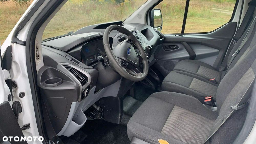 Ford Transit Custom - 11
