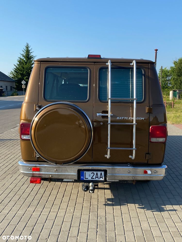 Chevrolet Chevy Van - 5
