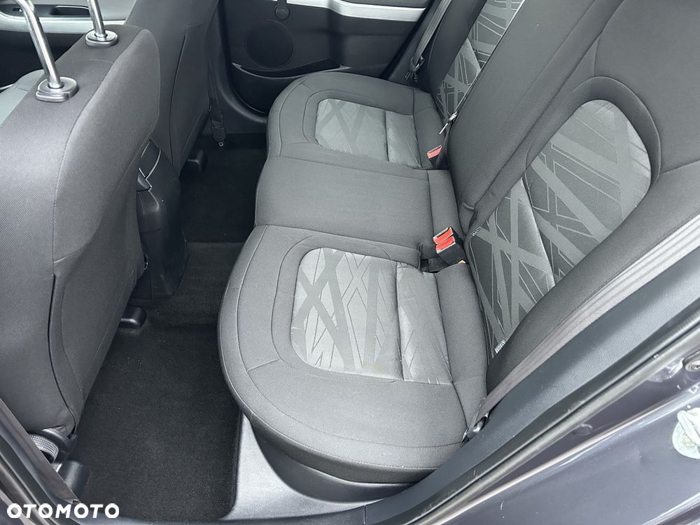 Kia Ceed 1.6 CRDi 136 ISG Edition 7 - 29