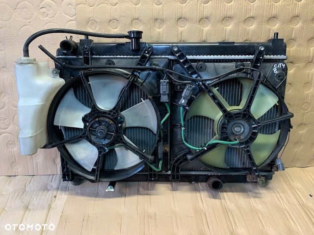 honda city iv 2008r chłodnica wody wentylatory - 1