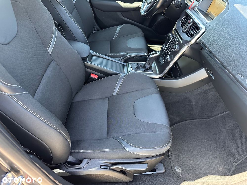 Volvo V40 - 32