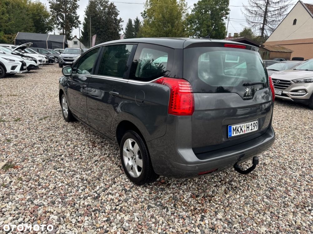 Peugeot 5008 - 5