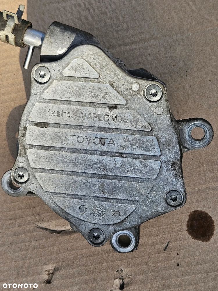 Toyota Avensis T27 2.2 D4D pompa vacu vacum - 2