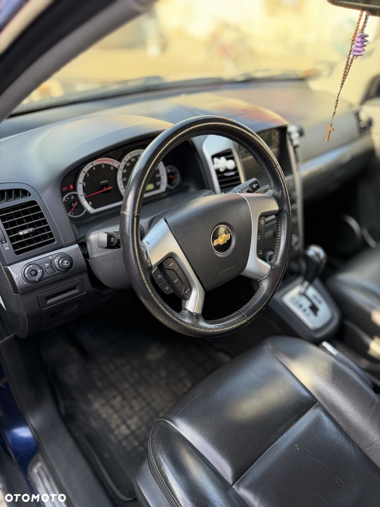 Chevrolet Captiva - 4