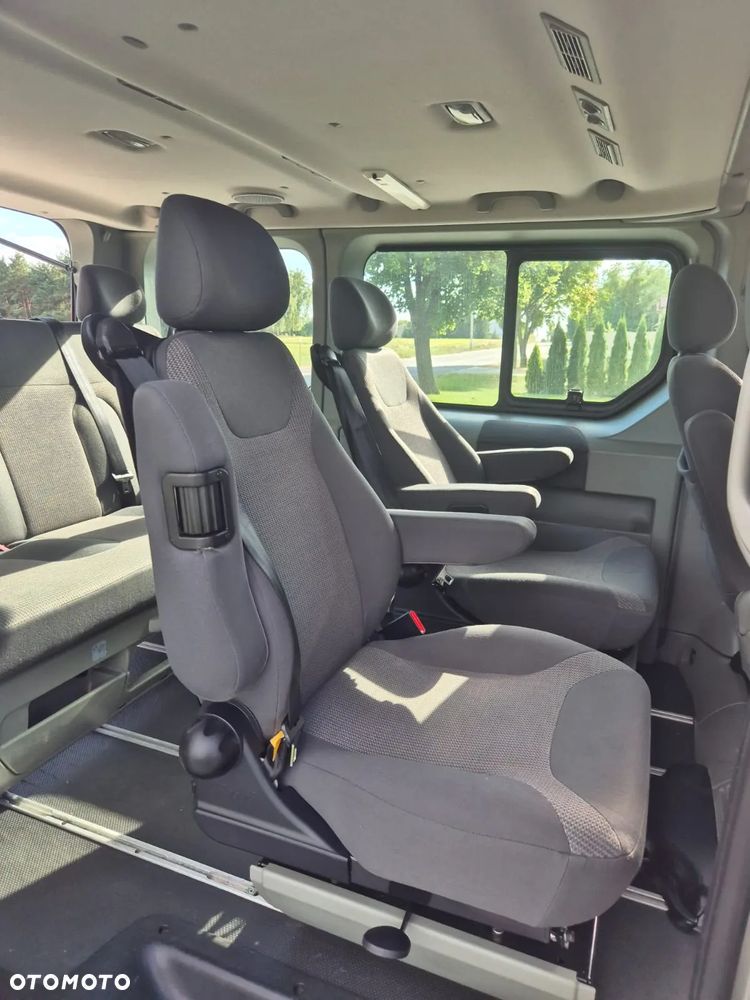 Opel Vivaro - 8