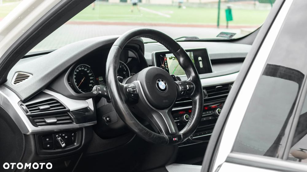 BMW X5 xDrive25d - 17