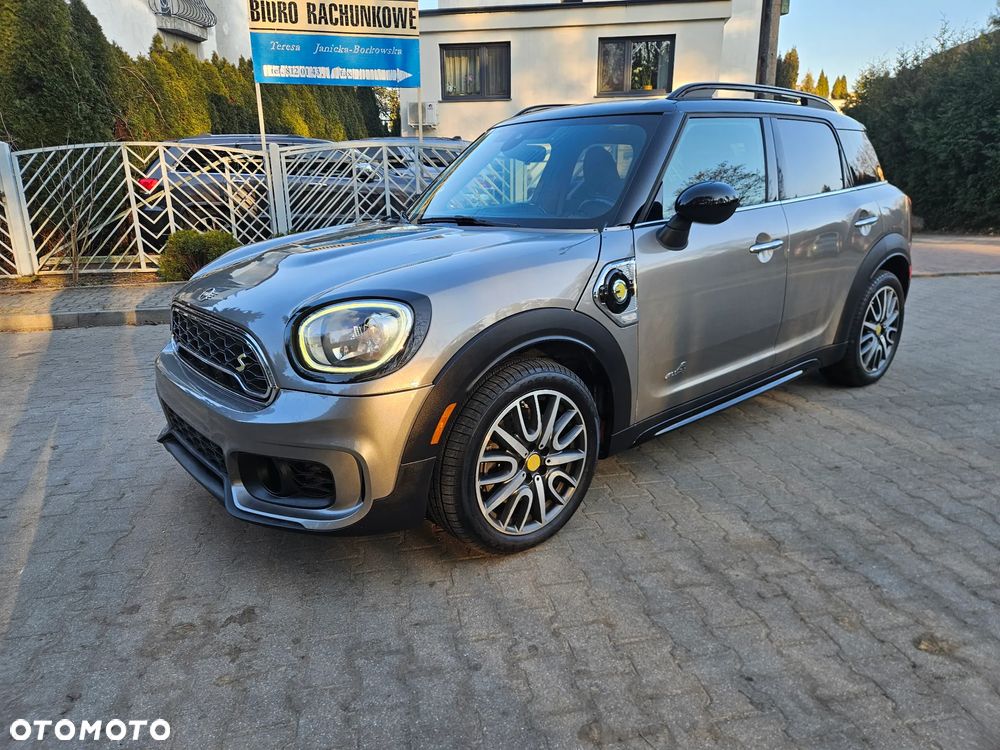 MINI Countryman Cooper SE ALL4 John Cooper Works Trim - 2