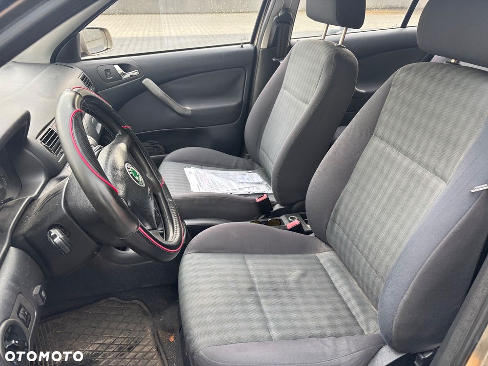 Skoda Octavia 1.6 Tour Plus - 15
