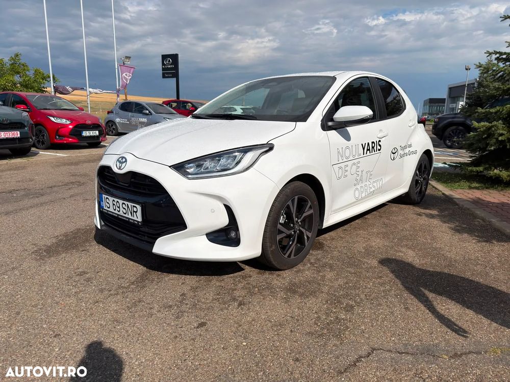Toyota Yaris 1.5 VVT-i HSD Dynamic - 8