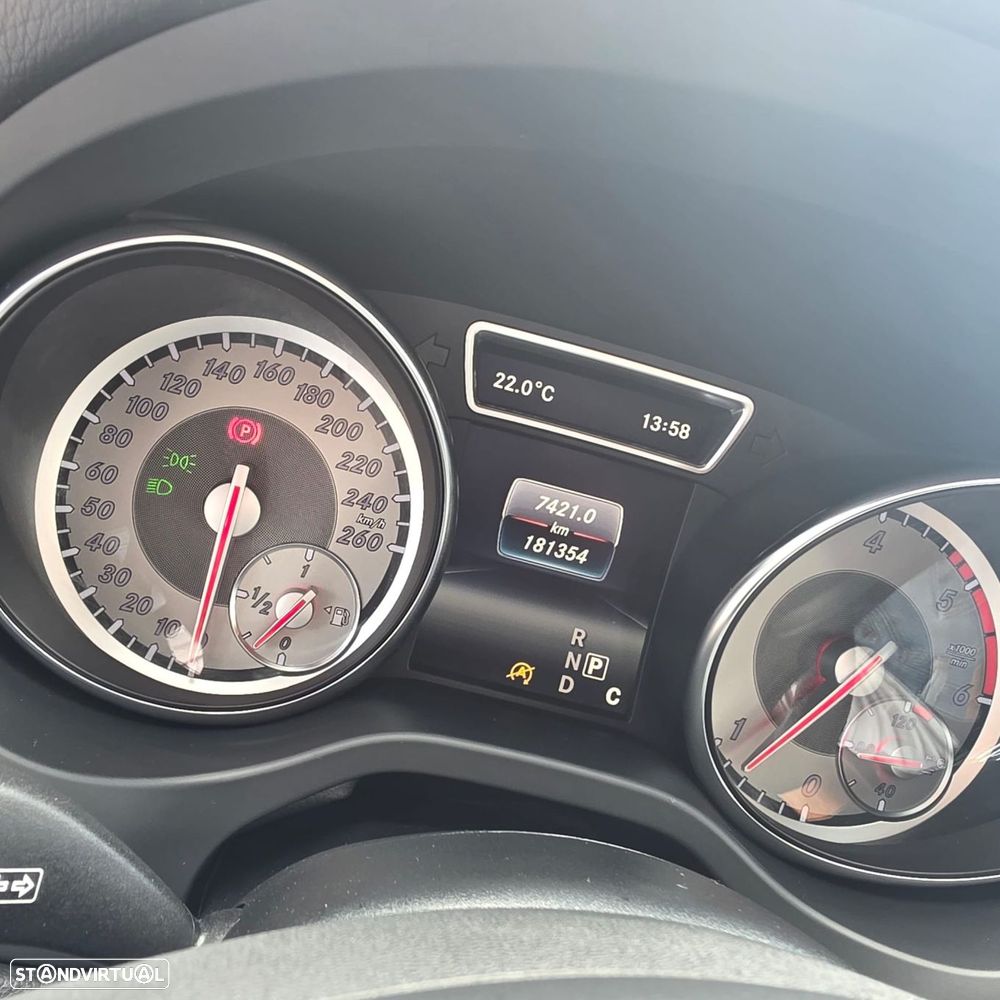 Mercedes-Benz CLA 220 - 23