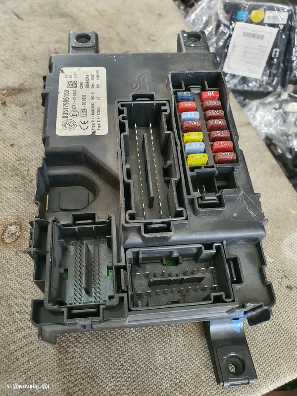 CAIXA FUSIVEIS FIAT PUNTO 05-/ 00517986150