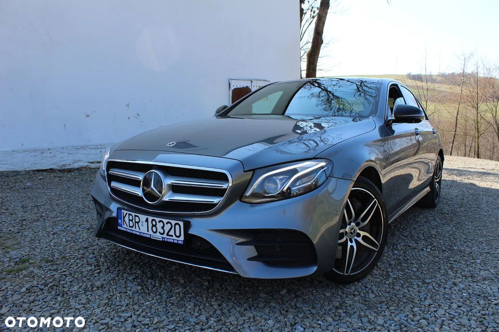 Mercedes-Benz Klasa E 400 4Matic 9G-TRONIC Exclusive