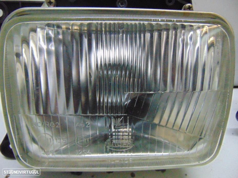 Nissan patrol 260 faróis e + peças - 3