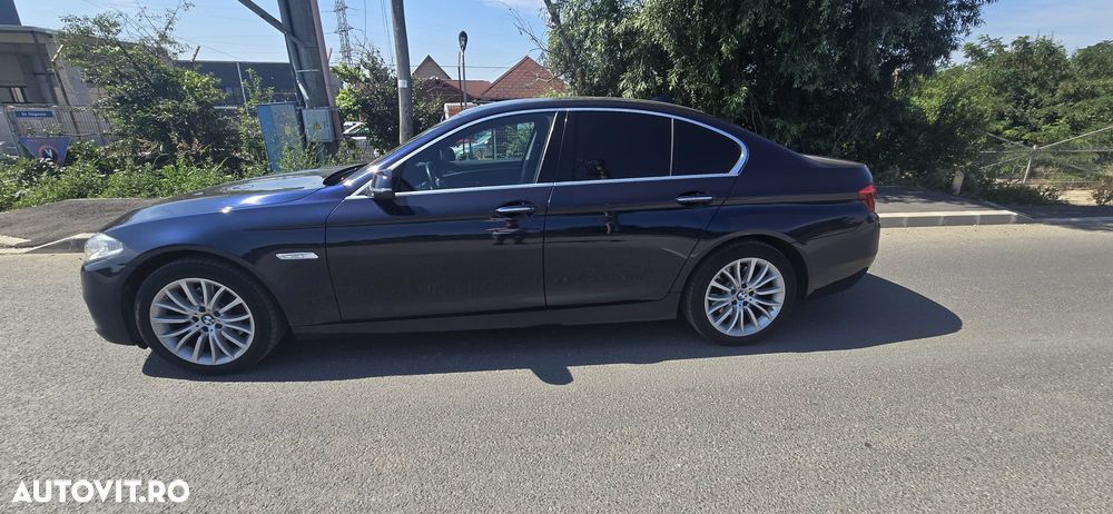BMW Seria 5 520d xDrive AT - 6