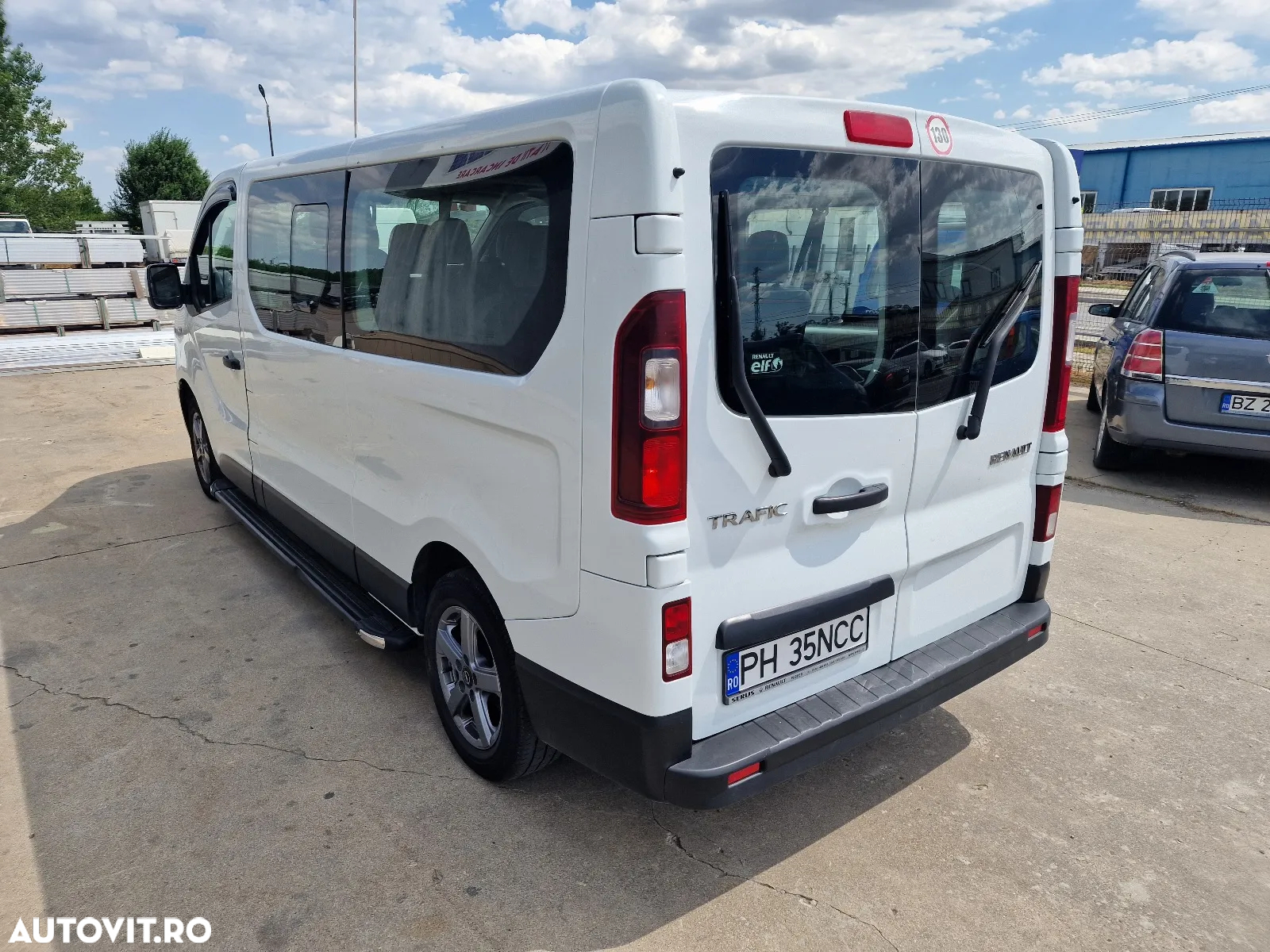 Renault Trafic Combi L2H1 1.6 dCi TT 125 7+1 Expression - 4