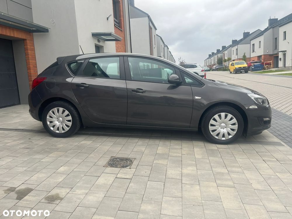 Opel Astra 1.6 Exklusiv - 6