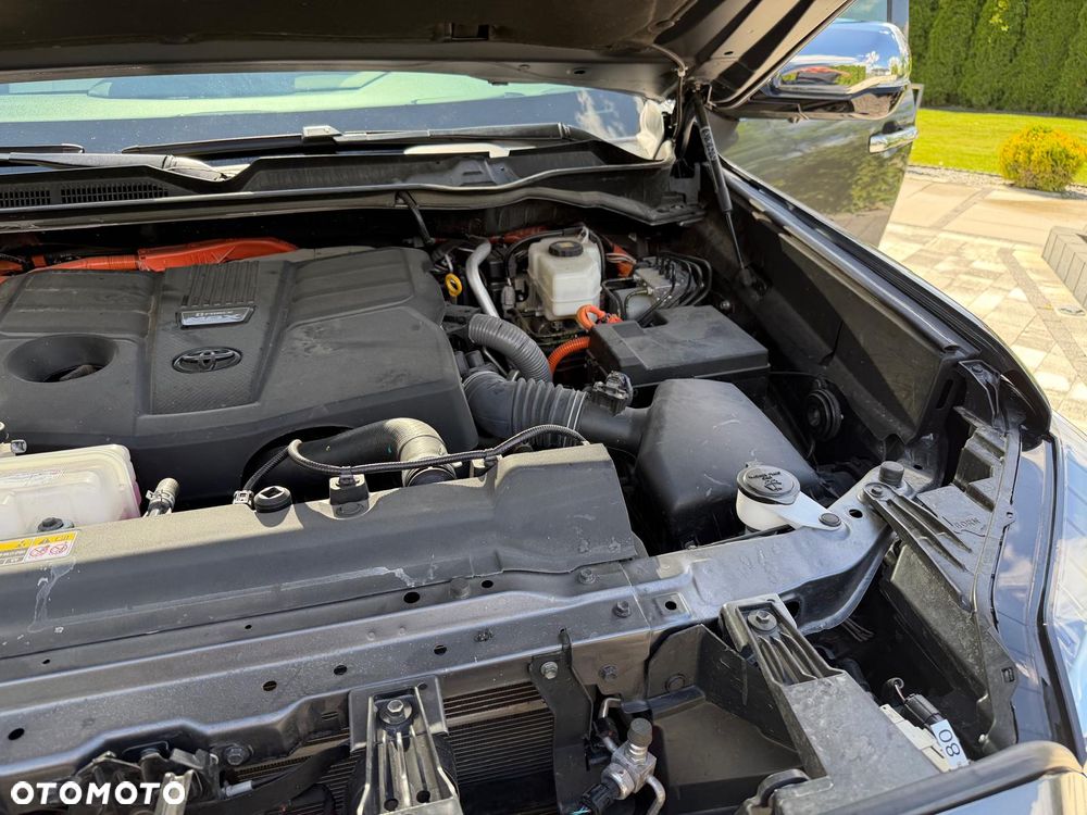 Toyota Sequoia - 11