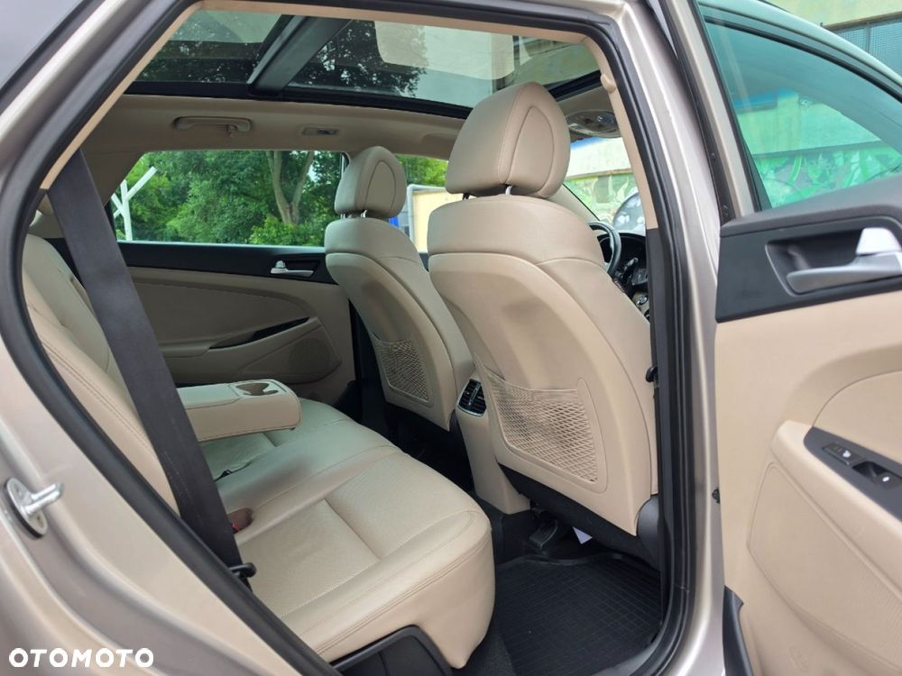 Hyundai Tucson blue 1.7 CRDi 2WD Advantage - 32