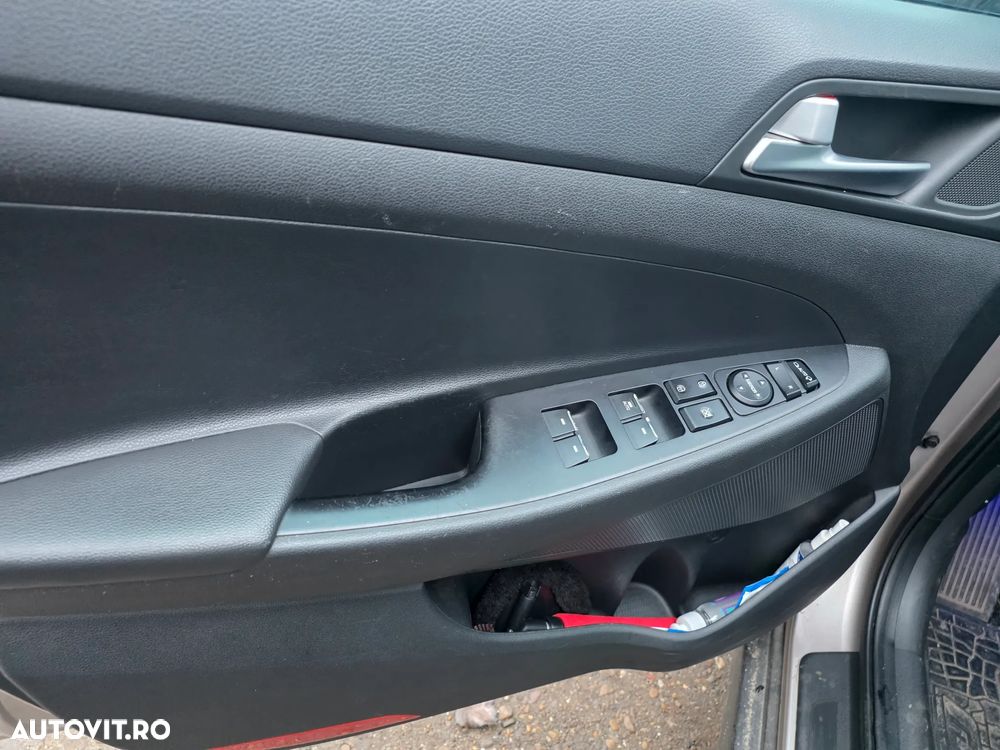 Hyundai Tucson 2.0 CRDI 4WD 6AT Luxury Pack+ - 8