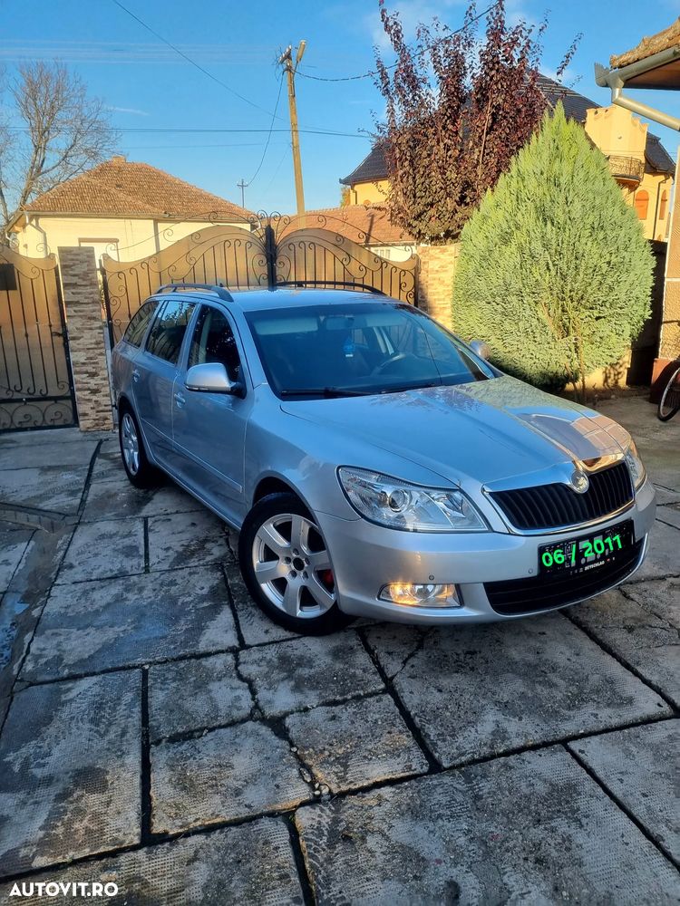 Skoda Octavia 1.6 TDI DPF Elegance - 4