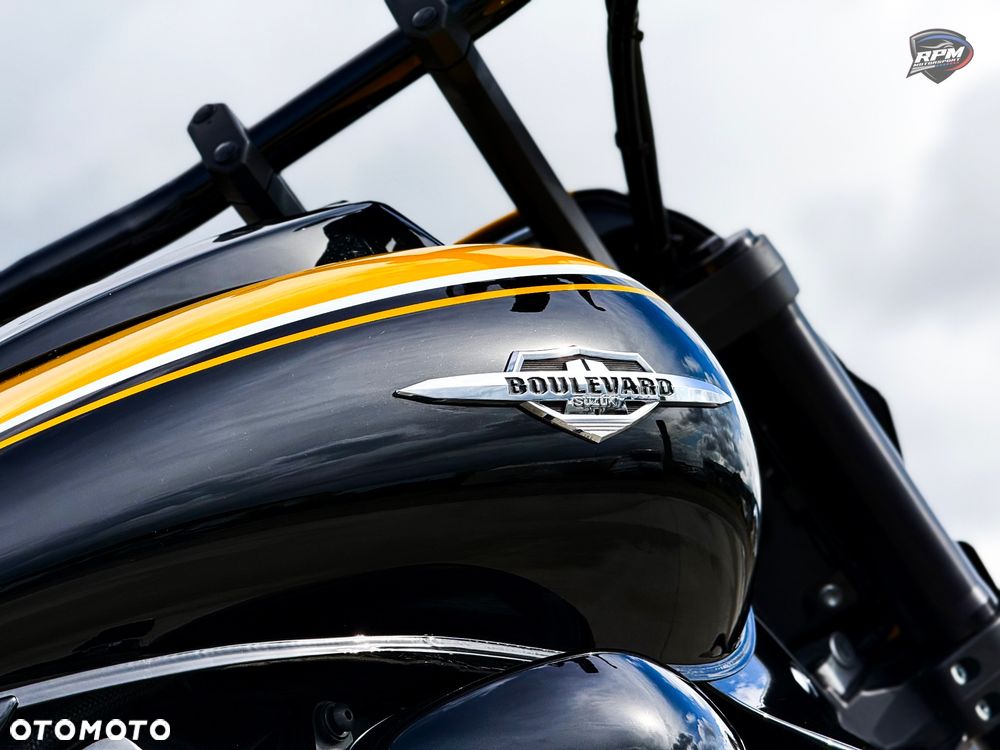 Suzuki Boulevard - 32