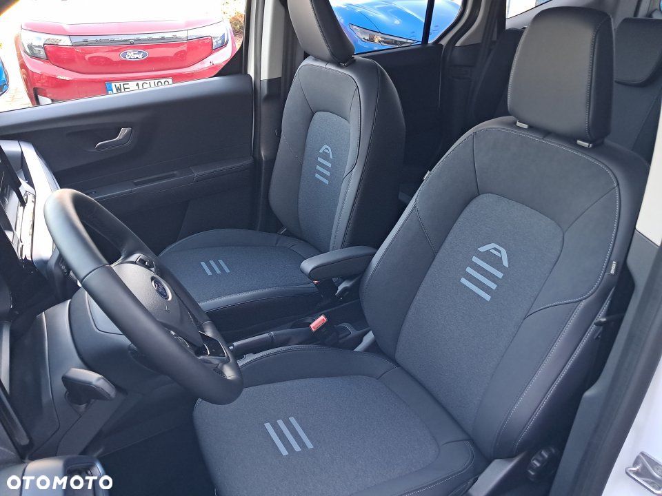 Ford Tourneo Courier - 12