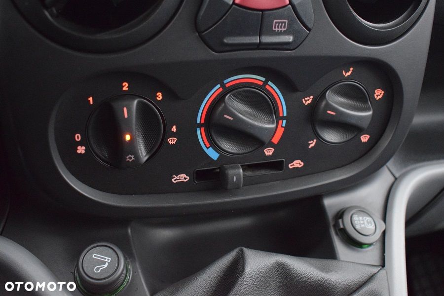 Fiat Doblo 1.9 JTD Family Premius - 16